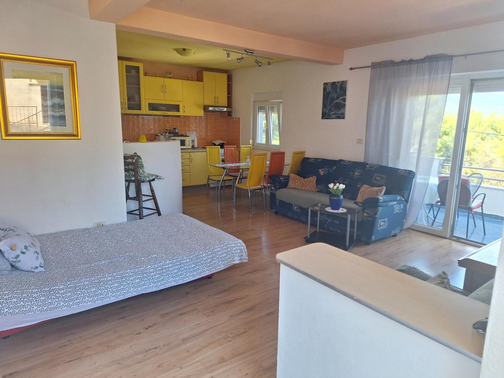 Apartman Mari โตรกีร์ ภายนอก รูปภาพ